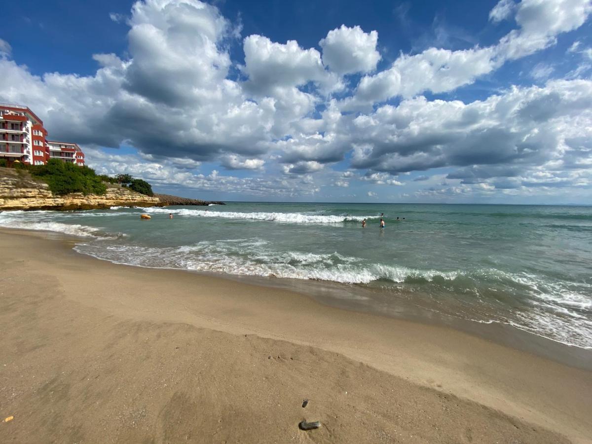 Sea View Panoramic Apartments, Fort Noks Crown Club Sveti Vlas Exterior photo